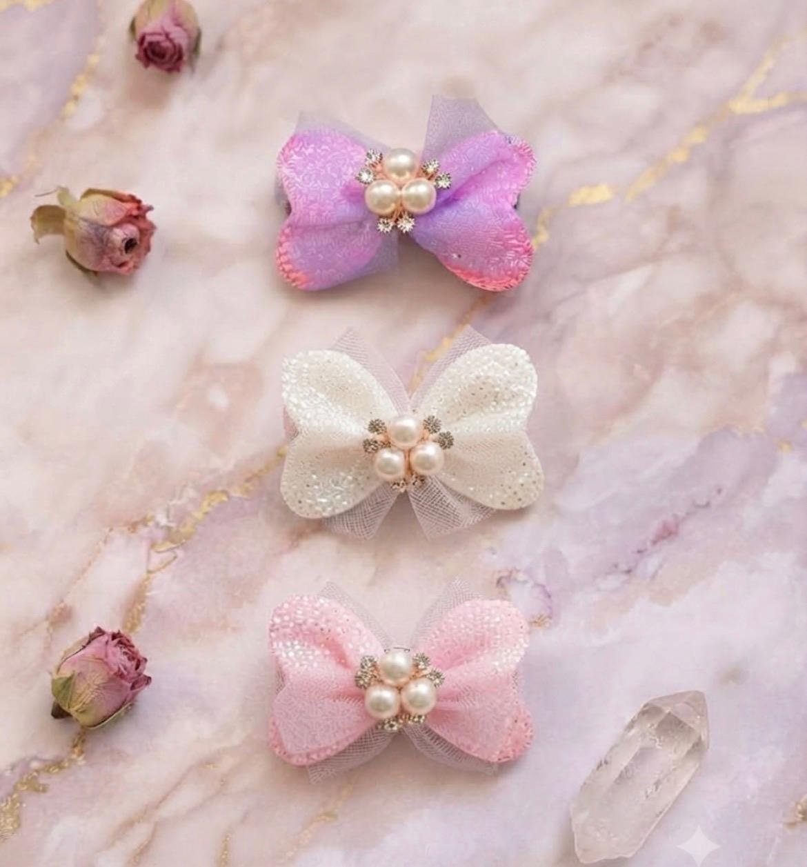 Set of 3 Glittery Clips with Lovely Pearls - Pink, Purple and White